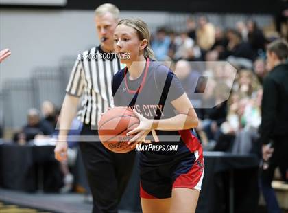 Thumbnail 3 in Grove City vs Dublin Coffman (OHSAA D1 District Final) photogallery.
