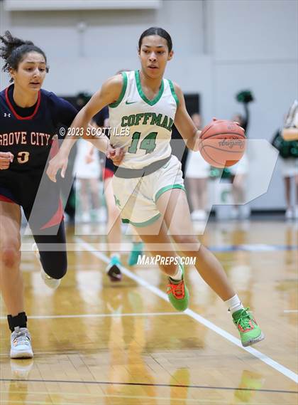 Thumbnail 2 in Grove City vs Dublin Coffman (OHSAA D1 District Final) photogallery.
