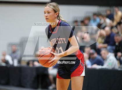 Thumbnail 1 in Grove City vs Dublin Coffman (OHSAA D1 District Final) photogallery.