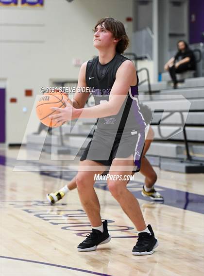 Thumbnail 1 in Spanish Springs vs. Notre Dame Prep photogallery.