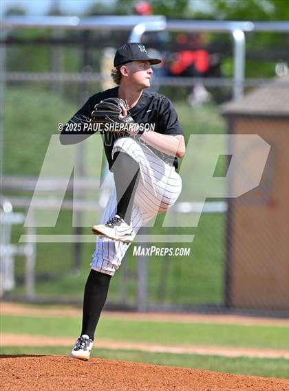 Thumbnail 2 in Mountain Vista vs. Regis Jesuit (CHSAA 2nd Round Playoffs) photogallery.