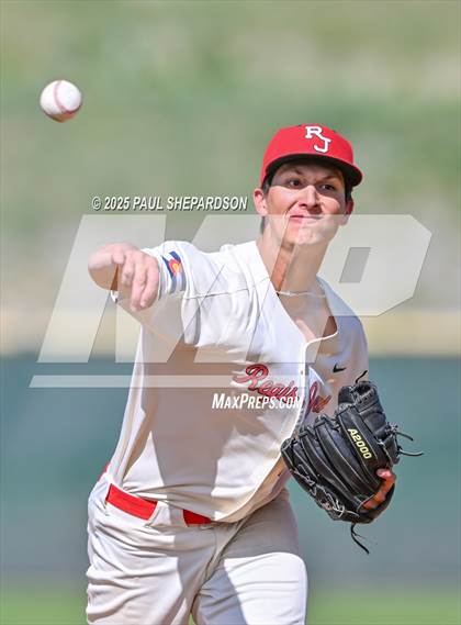 Thumbnail 3 in Mountain Vista vs. Regis Jesuit (CHSAA 2nd Round Playoffs) photogallery.