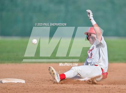 Thumbnail 3 in Mountain Vista vs. Regis Jesuit (CHSAA 2nd Round Playoffs) photogallery.