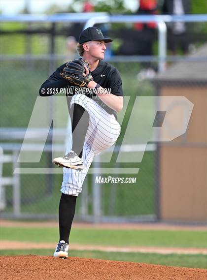 Thumbnail 2 in Mountain Vista vs. Regis Jesuit (CHSAA 2nd Round Playoffs) photogallery.