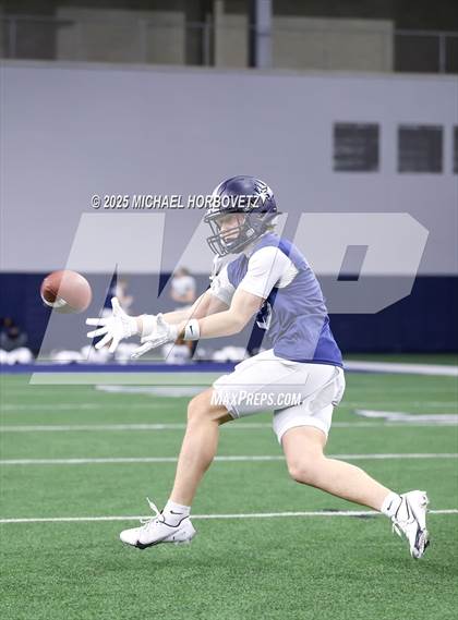 Thumbnail 3 in Highland Park vs. Lone Star (UIL 5A D1 Quarterfinals) photogallery.