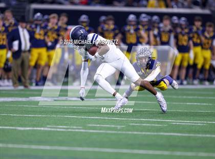 Thumbnail 3 in Highland Park vs. Lone Star (UIL 5A D1 Quarterfinals) photogallery.