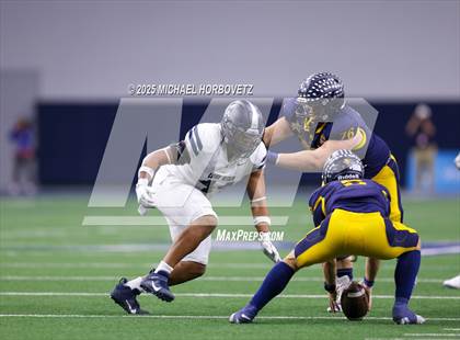 Thumbnail 1 in Highland Park vs. Lone Star (UIL 5A D1 Quarterfinals) photogallery.