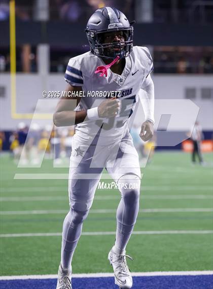 Thumbnail 3 in Highland Park vs. Lone Star (UIL 5A D1 Quarterfinals) photogallery.