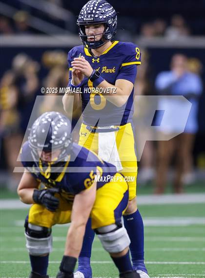 Thumbnail 1 in Highland Park vs. Lone Star (UIL 5A D1 Quarterfinals) photogallery.