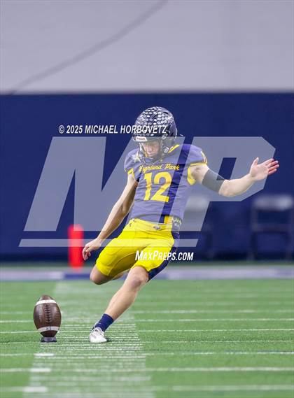 Thumbnail 2 in Highland Park vs. Lone Star (UIL 5A D1 Quarterfinals) photogallery.