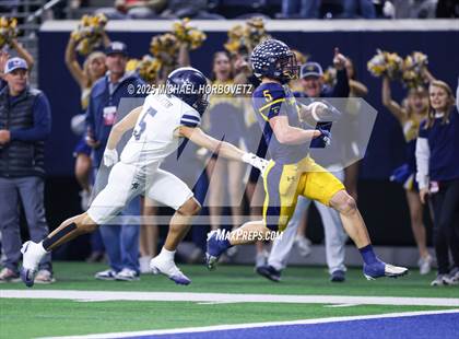 Thumbnail 1 in Highland Park vs. Lone Star (UIL 5A D1 Quarterfinals) photogallery.