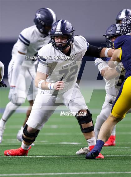Thumbnail 2 in Highland Park vs. Lone Star (UIL 5A D1 Quarterfinals) photogallery.