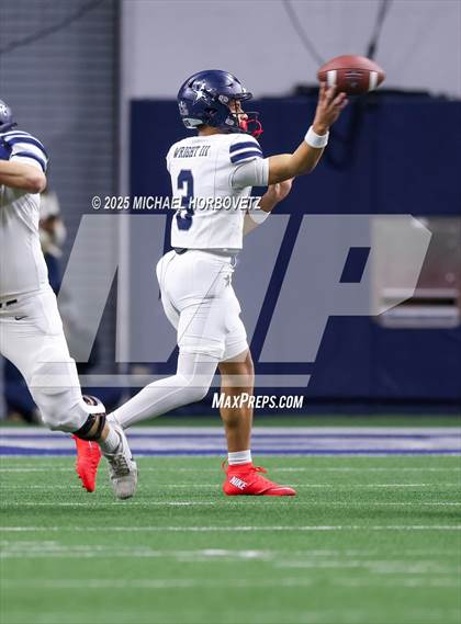 Thumbnail 2 in Highland Park vs. Lone Star (UIL 5A D1 Quarterfinals) photogallery.