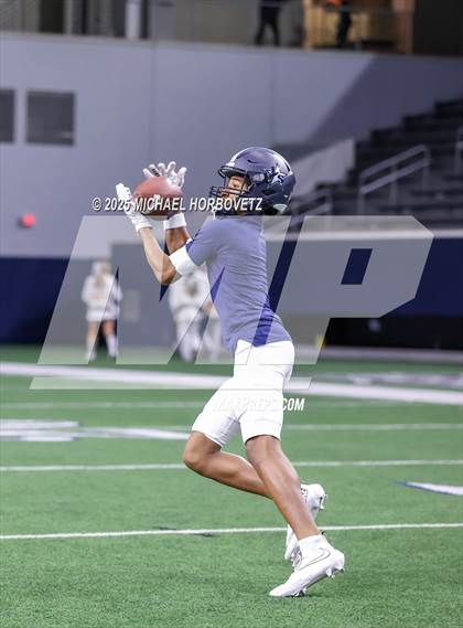 Thumbnail 2 in Highland Park vs. Lone Star (UIL 5A D1 Quarterfinals) photogallery.