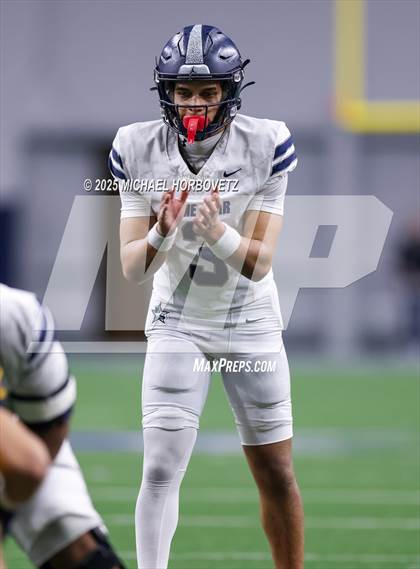 Thumbnail 3 in Highland Park vs. Lone Star (UIL 5A D1 Quarterfinals) photogallery.
