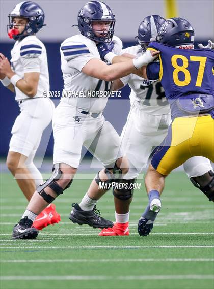 Thumbnail 3 in Highland Park vs. Lone Star (UIL 5A D1 Quarterfinals) photogallery.