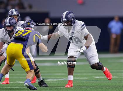 Thumbnail 2 in Highland Park vs. Lone Star (UIL 5A D1 Quarterfinals) photogallery.