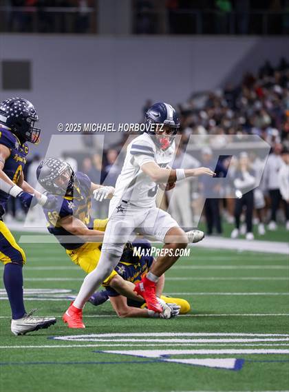 Thumbnail 1 in Highland Park vs. Lone Star (UIL 5A D1 Quarterfinals) photogallery.