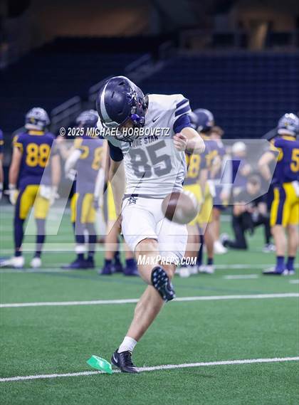 Thumbnail 3 in Highland Park vs. Lone Star (UIL 5A D1 Quarterfinals) photogallery.