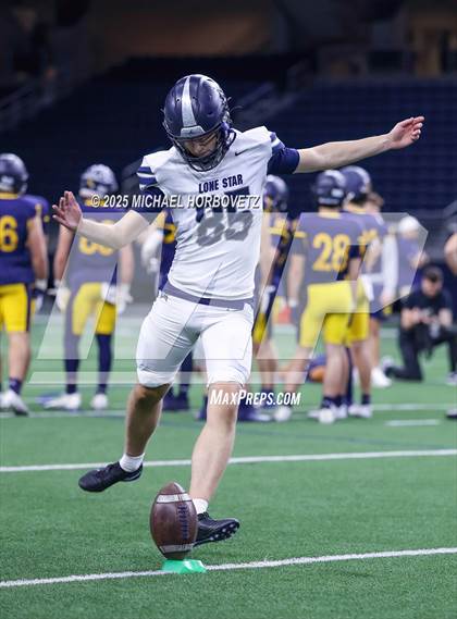 Thumbnail 2 in Highland Park vs. Lone Star (UIL 5A D1 Quarterfinals) photogallery.