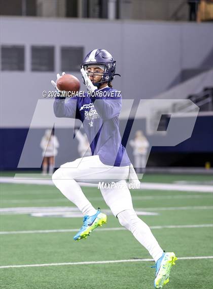 Thumbnail 3 in Highland Park vs. Lone Star (UIL 5A D1 Quarterfinals) photogallery.