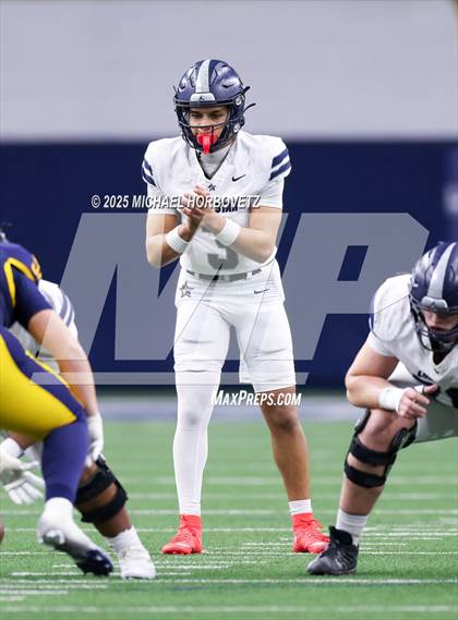 Thumbnail 2 in Highland Park vs. Lone Star (UIL 5A D1 Quarterfinals) photogallery.