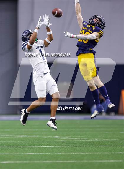 Thumbnail 2 in Highland Park vs. Lone Star (UIL 5A D1 Quarterfinals) photogallery.