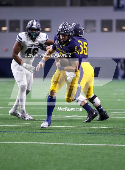 Thumbnail 3 in Highland Park vs. Lone Star (UIL 5A D1 Quarterfinals) photogallery.