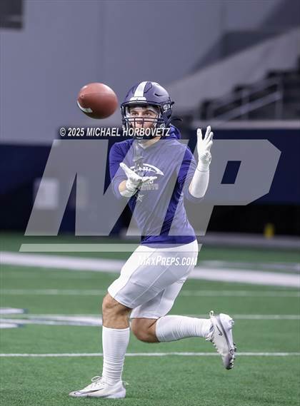 Thumbnail 3 in Highland Park vs. Lone Star (UIL 5A D1 Quarterfinals) photogallery.