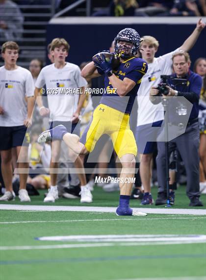 Thumbnail 2 in Highland Park vs. Lone Star (UIL 5A D1 Quarterfinals) photogallery.