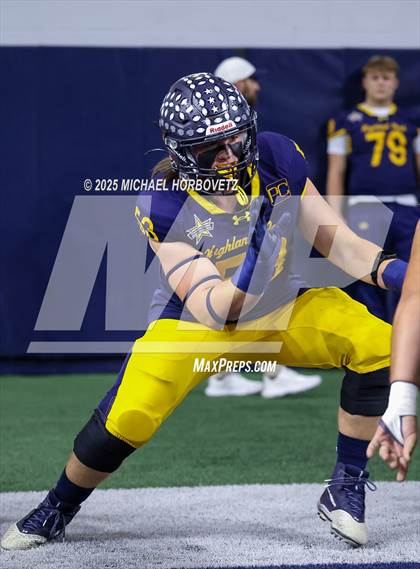 Thumbnail 2 in Highland Park vs. Lone Star (UIL 5A D1 Quarterfinals) photogallery.