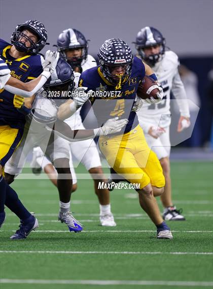 Thumbnail 2 in Highland Park vs. Lone Star (UIL 5A D1 Quarterfinals) photogallery.