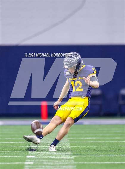 Thumbnail 3 in Highland Park vs. Lone Star (UIL 5A D1 Quarterfinals) photogallery.