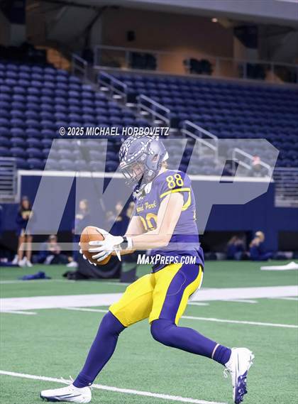 Thumbnail 2 in Highland Park vs. Lone Star (UIL 5A D1 Quarterfinals) photogallery.