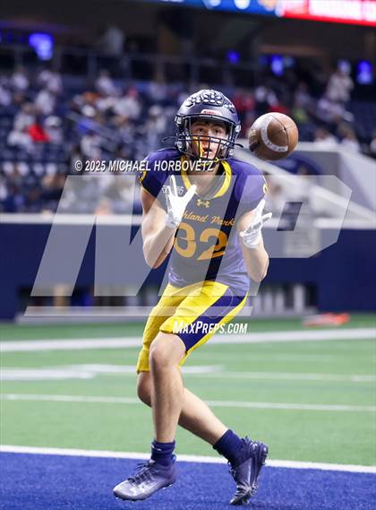 Thumbnail 1 in Highland Park vs. Lone Star (UIL 5A D1 Quarterfinals) photogallery.