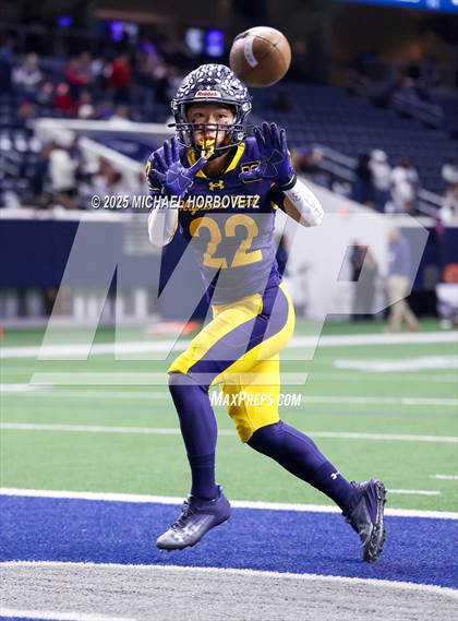 Thumbnail 3 in Highland Park vs. Lone Star (UIL 5A D1 Quarterfinals) photogallery.
