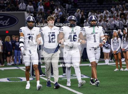 Thumbnail 3 in Highland Park vs. Lone Star (UIL 5A D1 Quarterfinals) photogallery.