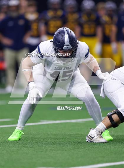 Thumbnail 3 in Highland Park vs. Lone Star (UIL 5A D1 Quarterfinals) photogallery.