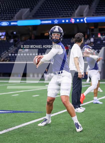 Thumbnail 2 in Highland Park vs. Lone Star (UIL 5A D1 Quarterfinals) photogallery.