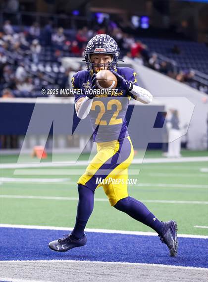 Thumbnail 1 in Highland Park vs. Lone Star (UIL 5A D1 Quarterfinals) photogallery.