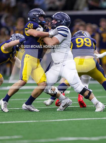 Thumbnail 3 in Highland Park vs. Lone Star (UIL 5A D1 Quarterfinals) photogallery.