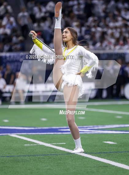 Thumbnail 1 in Highland Park vs. Lone Star (UIL 5A D1 Quarterfinals) photogallery.