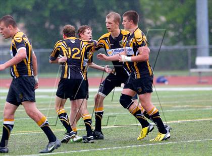 Thumbnail 3 in New London vs Madison (Division 2 Semifinal) photogallery.
