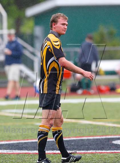 Thumbnail 1 in New London vs Madison (Division 2 Semifinal) photogallery.