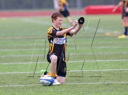 Thumbnail 2 in New London vs Madison (Division 2 Semifinal) photogallery.
