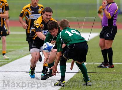 Thumbnail 1 in New London vs Madison (Division 2 Semifinal) photogallery.