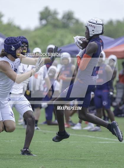 Thumbnail 2 in Lamar vs Lamar (Texas State 7 on 7) photogallery.