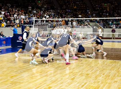 Thumbnail 3 in Windsor vs. University (CHSAA 4A Final) photogallery.