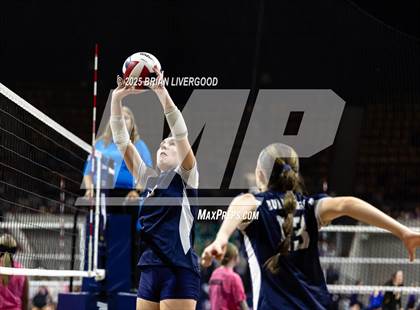 Thumbnail 2 in Windsor vs. University (CHSAA 4A Final) photogallery.