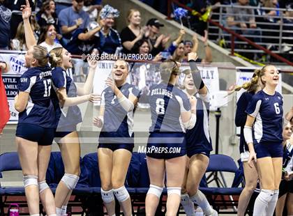 Thumbnail 3 in Windsor vs. University (CHSAA 4A Final) photogallery.